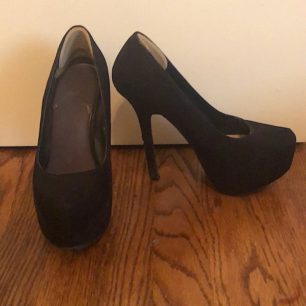 Black Suede Platform Heels - 8